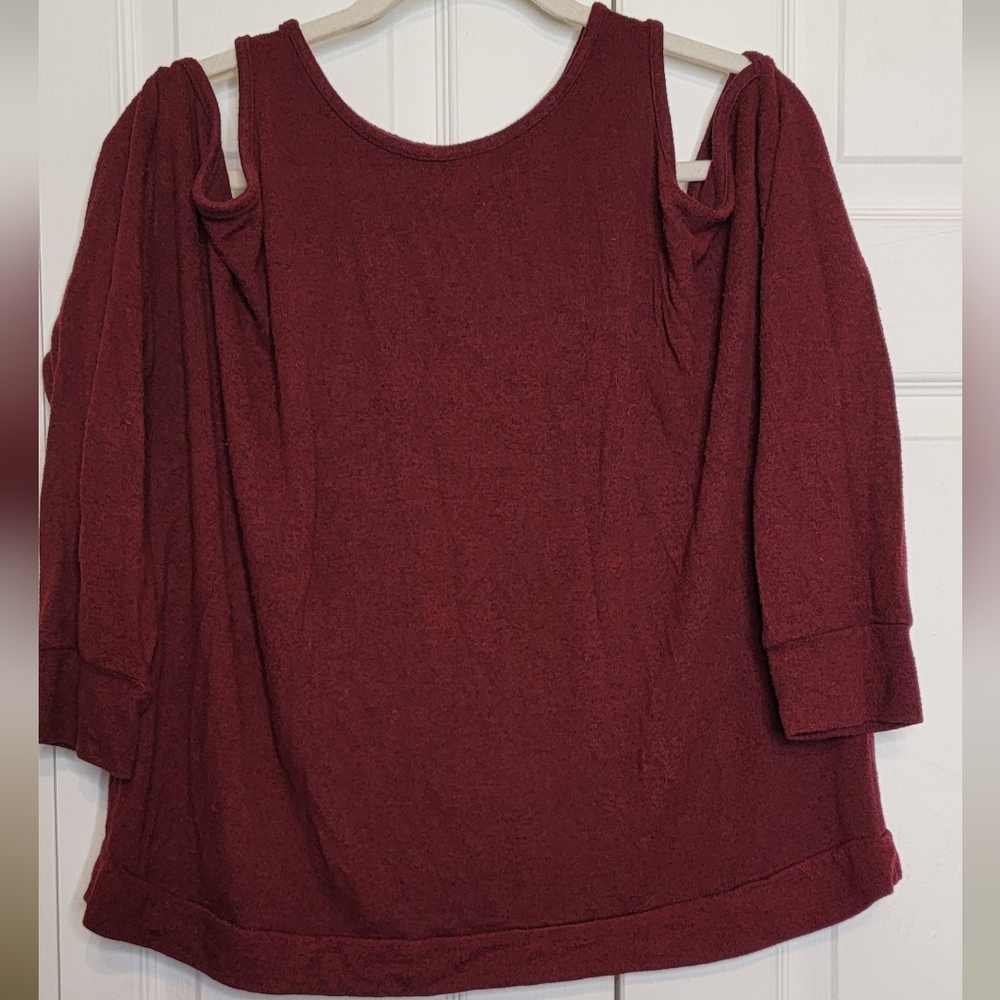 #541 Rue+ By Rue21 Deep Red Cold Shoulder Knit Top Sz 1X